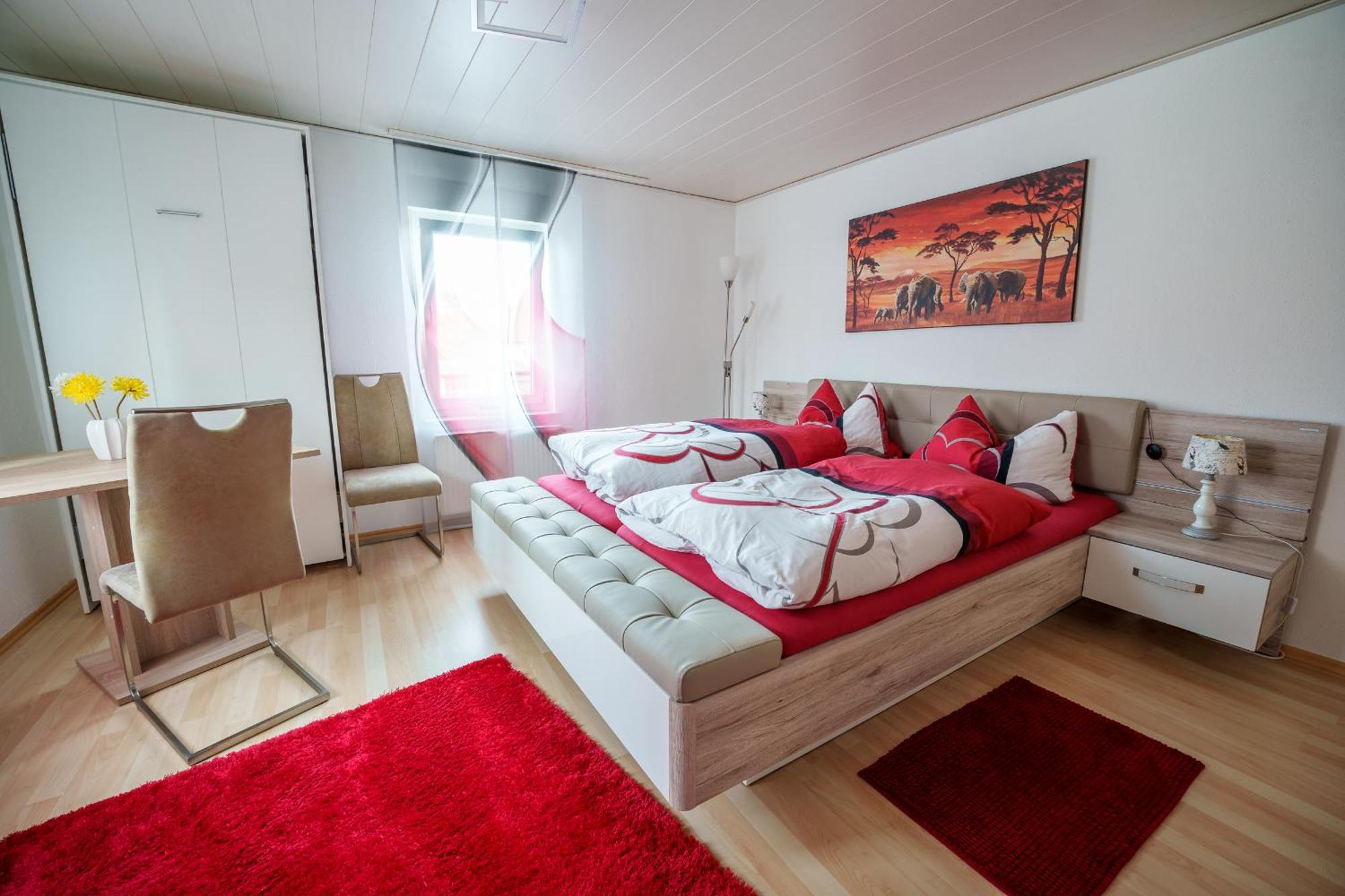 Wilhelm Appartements 100Qm Im Zentrum Brackenheim Naehe Tripsdrill Exterior foto